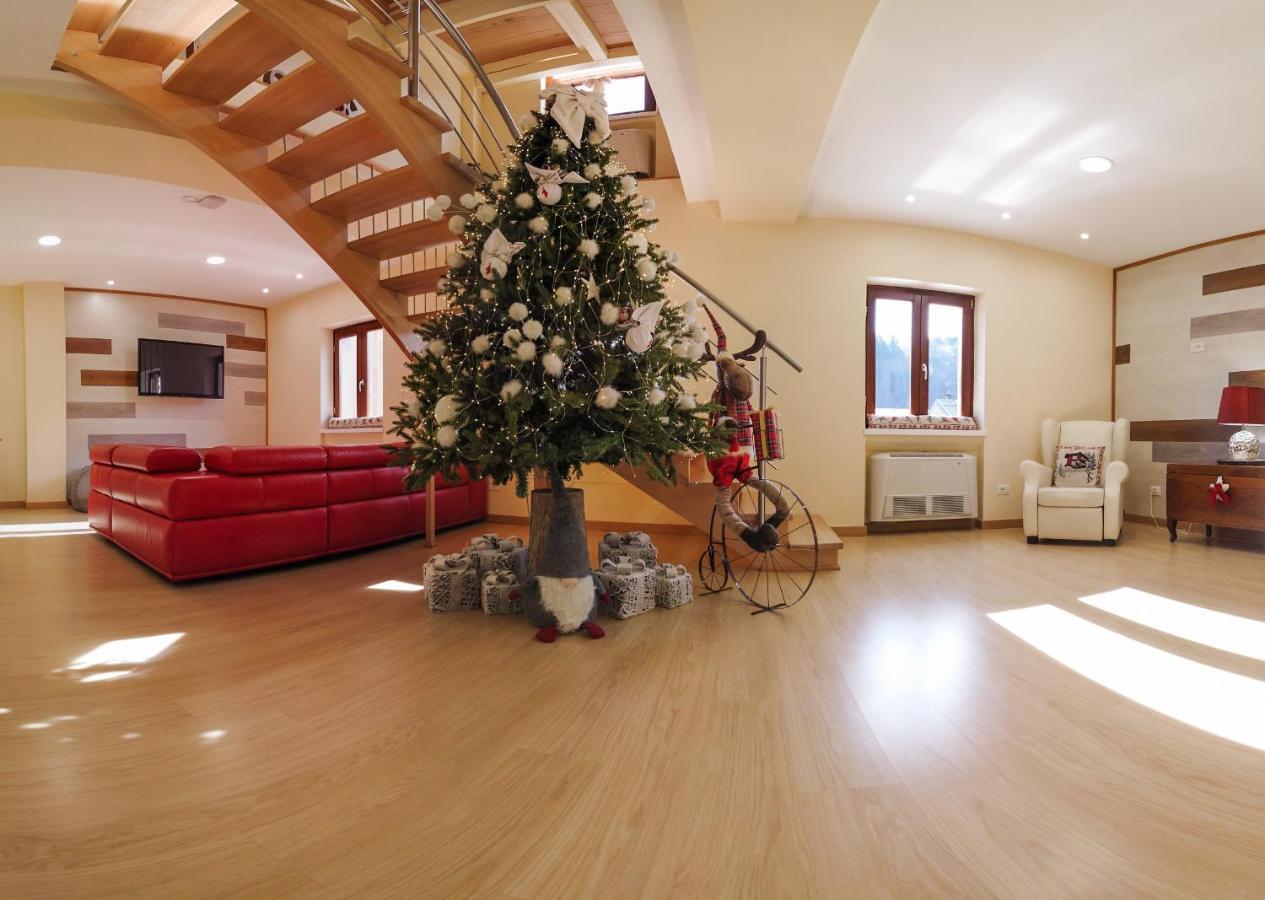 Abete Bianco - Albergo Del Natale 카미글리아텔로 실라노 외부 사진
